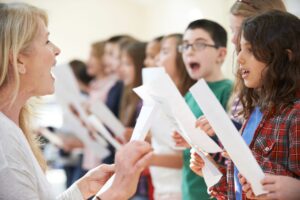 kids singing
